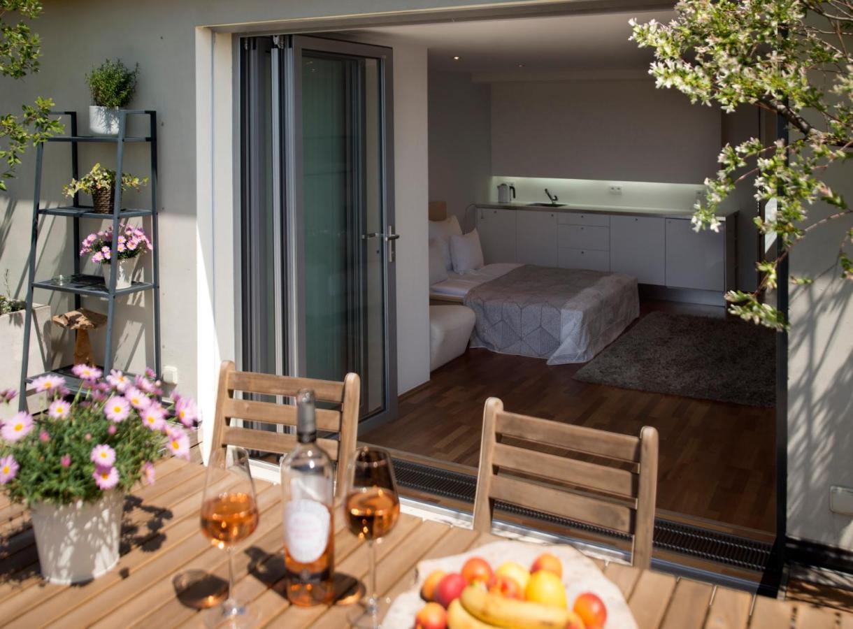Luxury Penthouse Apartment Praga Esterno foto
