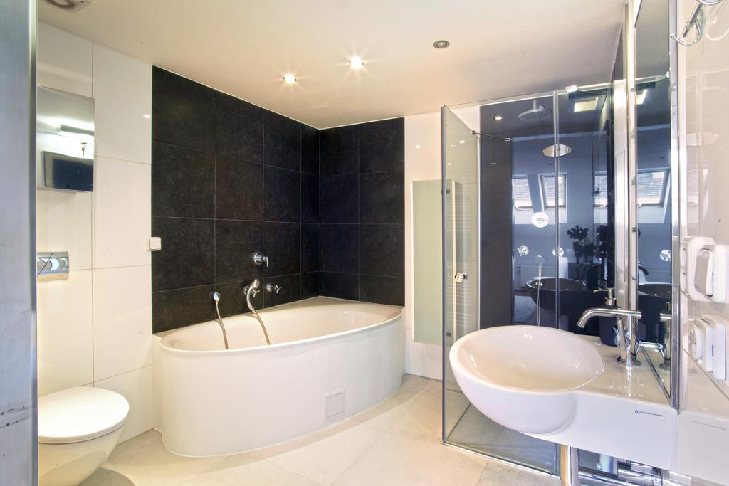 Luxury Penthouse Apartment Praga Esterno foto
