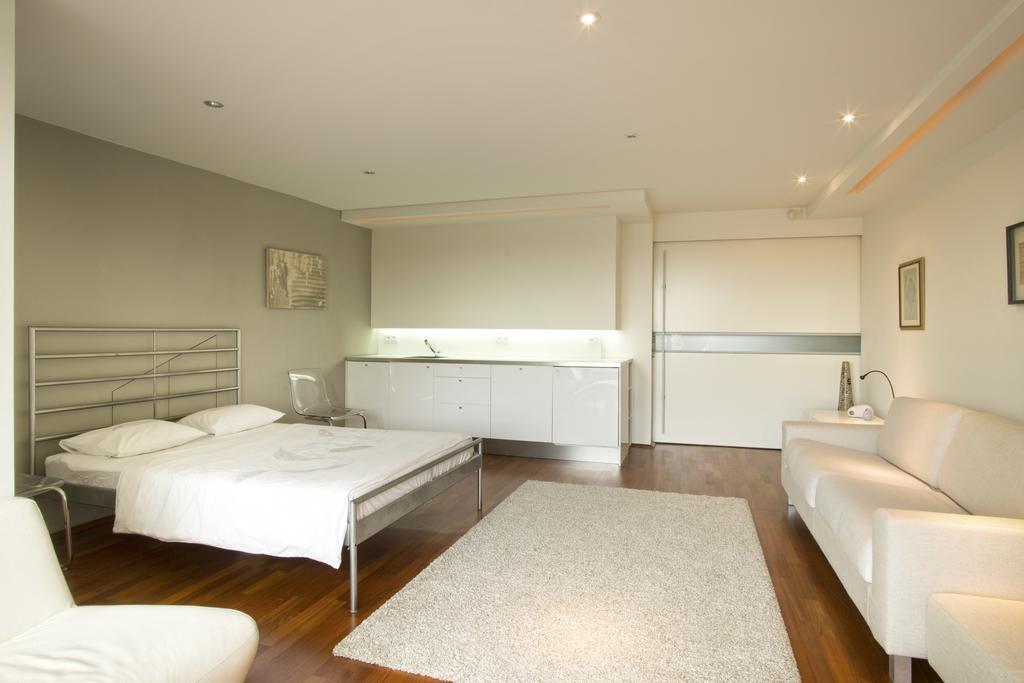 Luxury Penthouse Apartment Praga Esterno foto